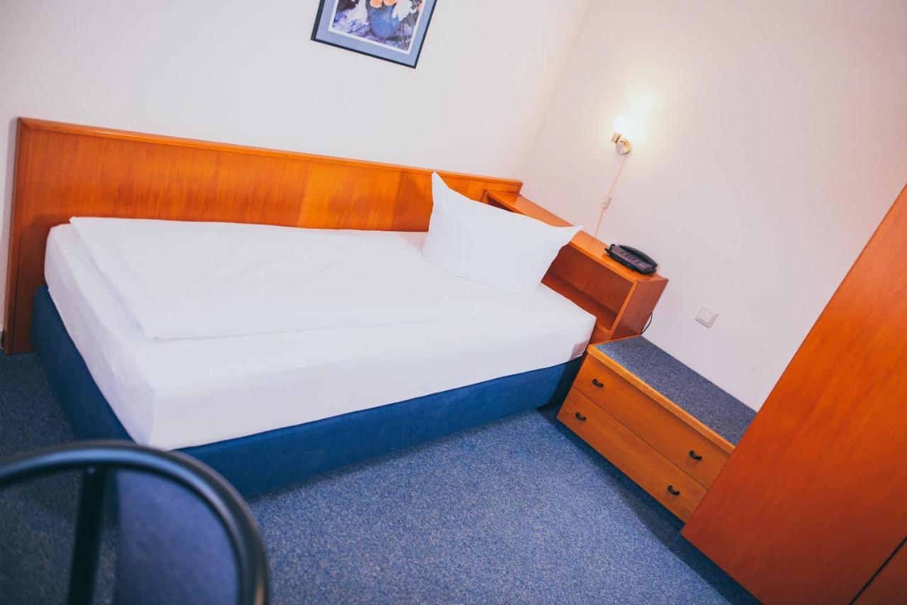 Hotel Zum Grunewald Dinslaken Buitenkant foto