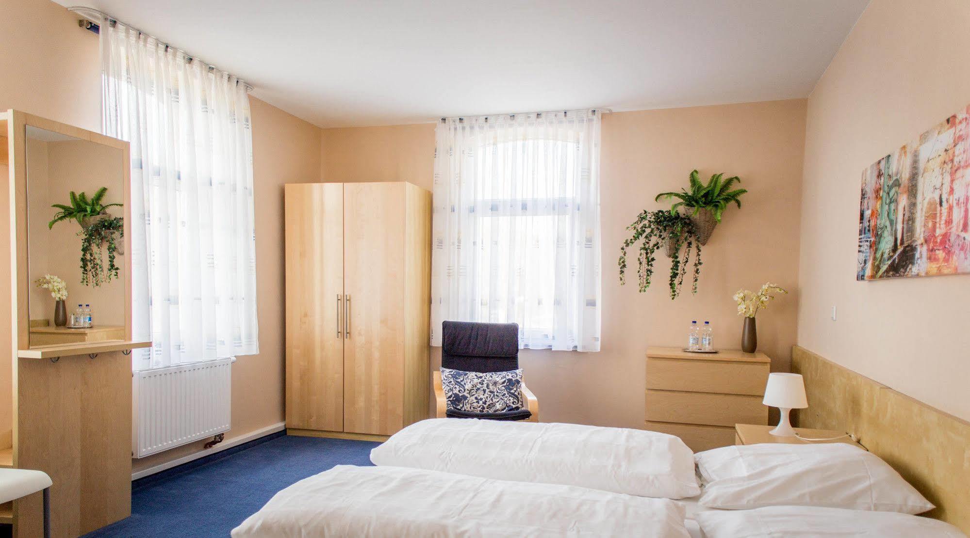Hotel Zum Grunewald Dinslaken Buitenkant foto